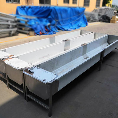 Máng uống nước cho động vật dài 4m