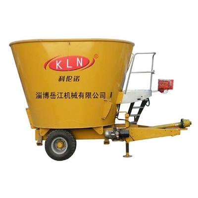 Máy trộn TMR thẳng đứng 6M3 Máy xay thức ăn chăn nuôi Máy kéo điện Thức ăn cho bò
